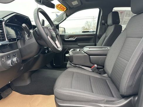 Used 2023 GMC Sierra 1500 Elevation image 12