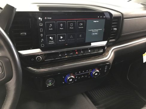 Used 2022 GMC Sierra 1500 Elevation w/ LPO, Elevation Black Package image 17