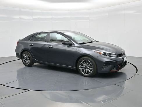 Used 2024 Kia Forte GT-Line image 45