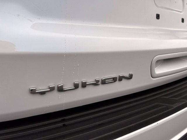 Used 2021 GMC Yukon Denali w/ Denali Premium Package AWD/4WD image 9