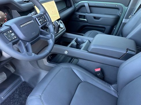 New 2026 Land Rover Defender 110 Trophy Edition AWD/4WD image 9
