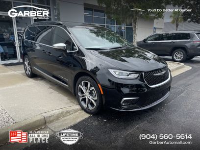New 2026 Chrysler Pacifica Pinnacle