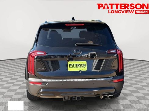 Used 2021 Kia Telluride EX w/ EX Premium Package AWD/4WD image 3
