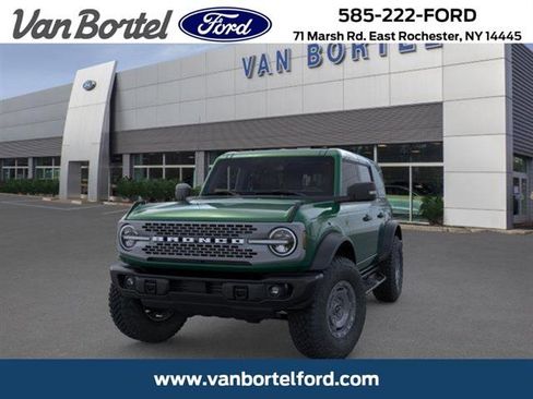 Used 2025 Ford Bronco Badlands image 39