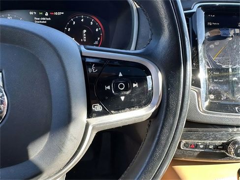 Used 2021 Volvo XC90 T6 Inscription image 13