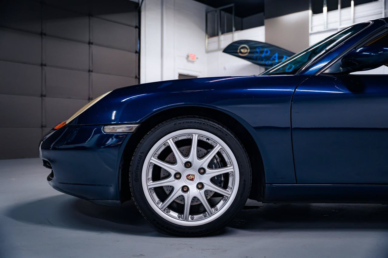 Used 2000 Porsche 911 Cabriolet image 40