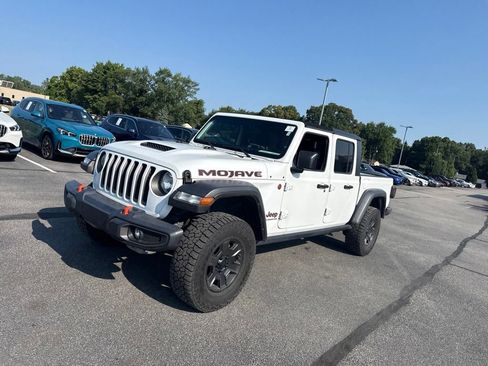 Used 2021 Jeep Gladiator Mojave w/ Cold Weather Group AWD/4WD image 3