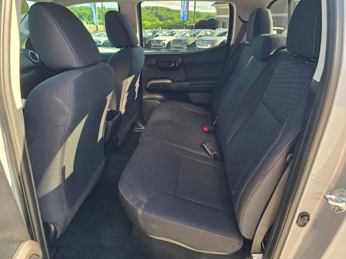 Used 2021 Toyota Tacoma SR5 w/ Trail Edition AWD/4WD image 12