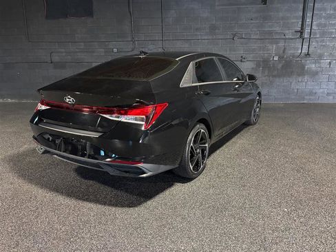 Used 2022 Hyundai Elantra SEL image 5
