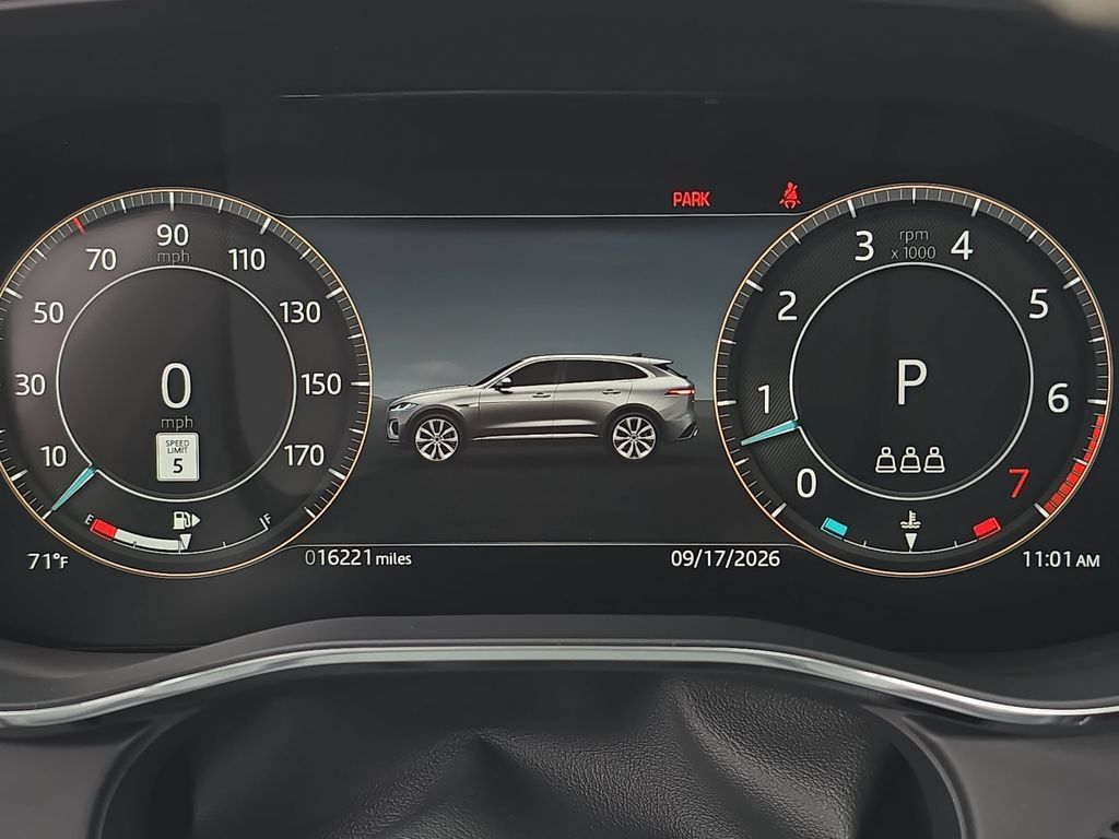 Used 2025 Jaguar F-PACE R-Dynamic S AWD/4WD image 19