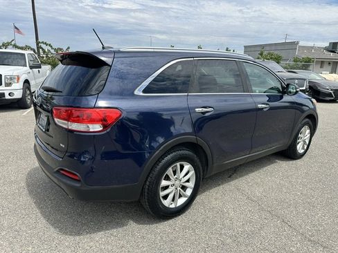 Used 2016 Kia Sorento LX FWD image 11