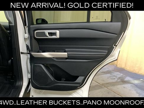 Used 2022 Ford Explorer XLT w/ Equipment Group 202A AWD/4WD image 13