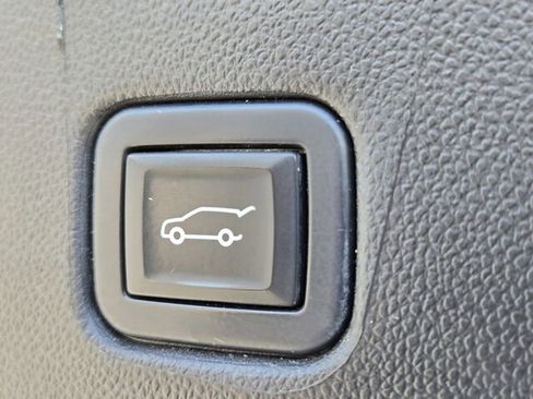 Used 2022 Chevrolet Blazer LT w/ Redline Edition FWD image 17