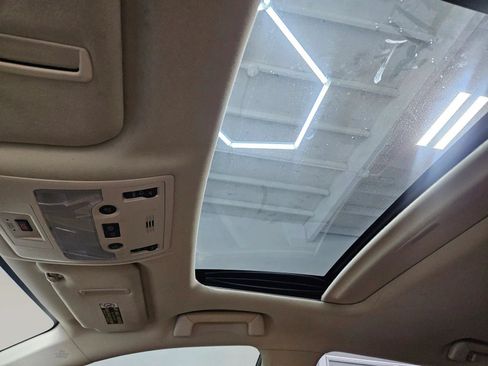 Used 2014 Lexus IS 250 w/ Navigation Package RWD image 19