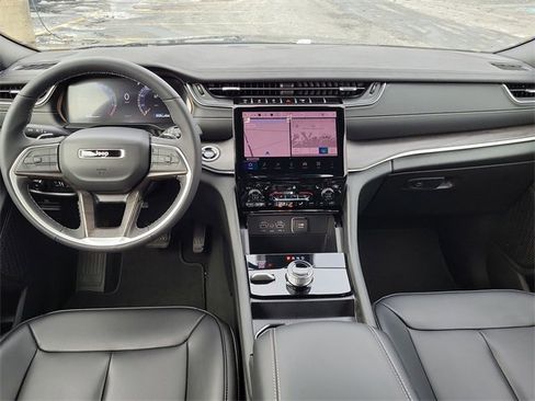 New 2025 Jeep Grand Cherokee Limited w/ Trailer Tow Package image 26