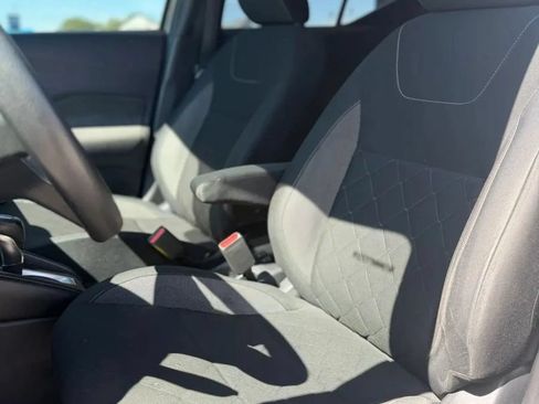 Used 2020 Nissan Kicks SV FWD image 11