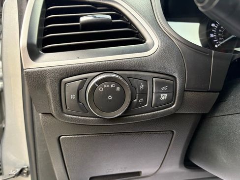 Used 2022 Ford Edge ST-Line image 24