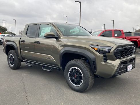 New 2026 Toyota Tacoma TRD Off-Road AWD/4WD image 3