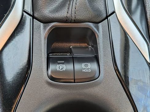 Used 2024 Toyota Corolla Cross AWD Hybrid w/ Convenience Package image 17