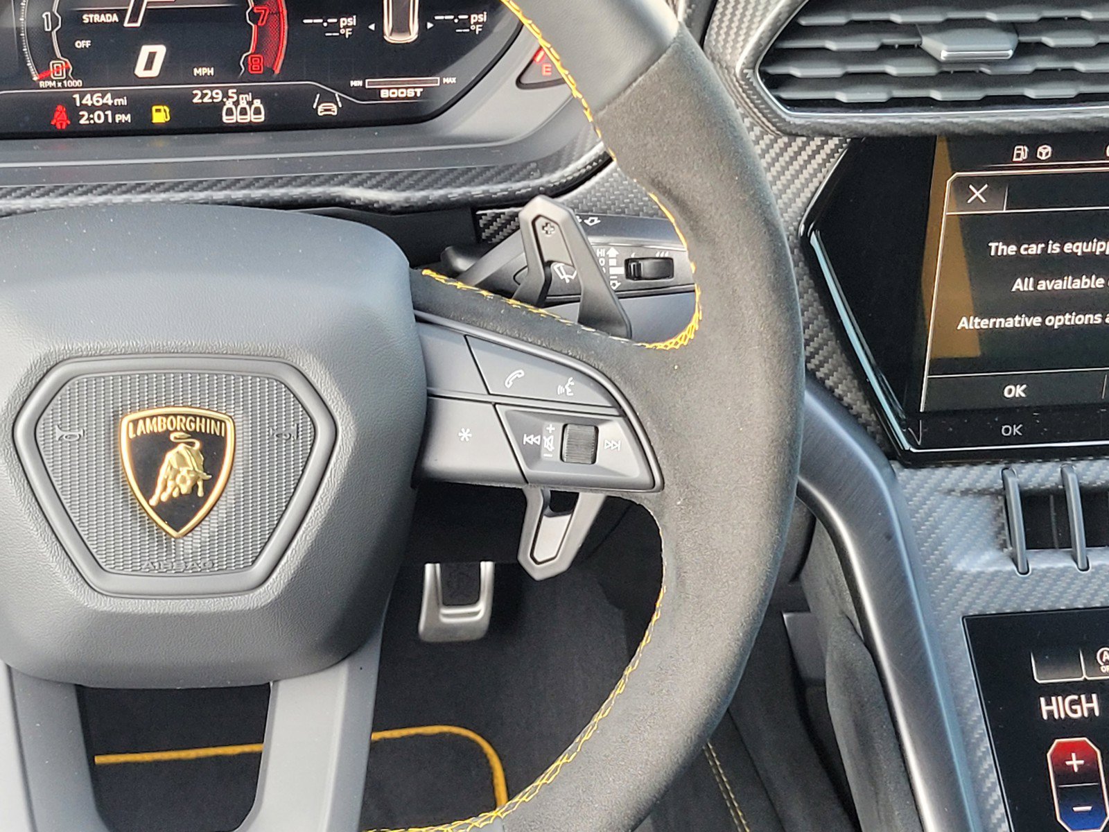 Used 2024 Lamborghini Urus Performante AWD/4WD image 10