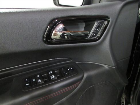 Used 2023 Dodge Durango GT image 29