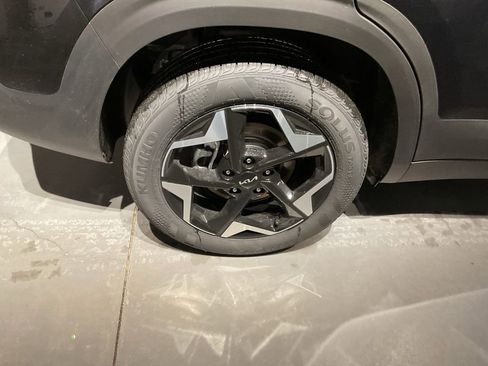 New 2026 Kia Seltos S image 22