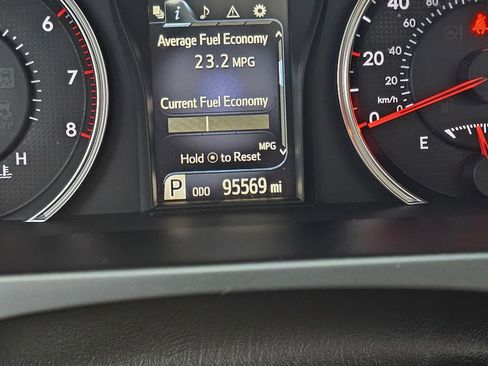 Used 2015 Toyota Camry XSE w/ Moonroof Package image 21