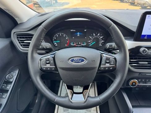 Used 2022 Ford Escape SE w/ SE Sport Appearance Package AWD/4WD image 18
