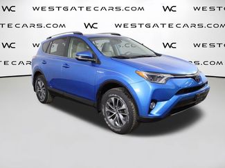 Used 2017 Toyota RAV4 XLE video 2