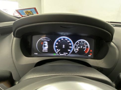 Used 2018 Jaguar XE S image 35