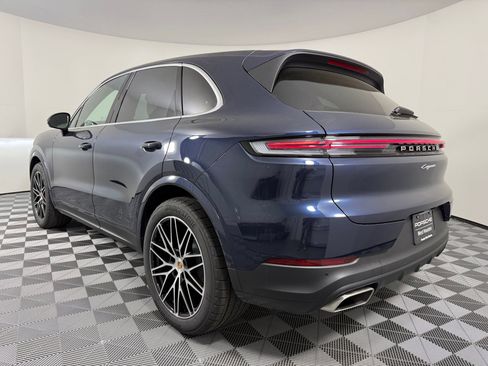 Certified 2026 Porsche Cayenne AWD/4WD image 3