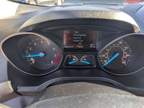 Used 2019 Ford Escape SE image 17