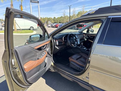 Used 2022 Subaru Outback Touring XT image 18