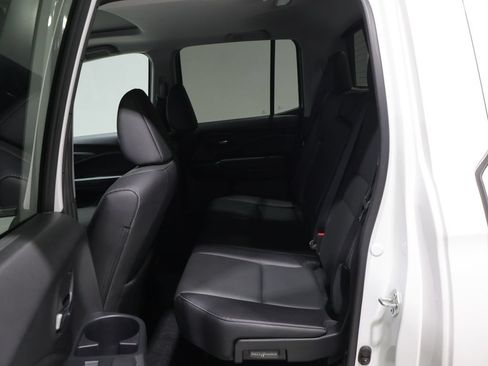 Used 2024 Honda Ridgeline RTL image 18