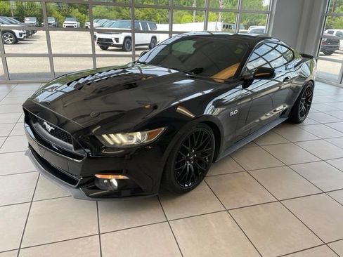 Used 2015 Ford Mustang GT Premium w/ Equipment Group 401A RWD image 3