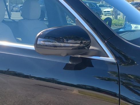 Used 2025 Mercedes-Benz GLB 250 image 11