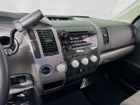 Used 2013 Toyota Tundra 4x4 Double Cab w/ Tow Pkg image 15