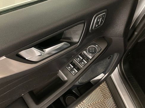 Used 2021 Ford Escape Titanium image 12