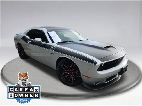 Used 2023 Dodge Challenger R/T Scat Pack w/ T/A Package image 2