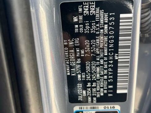 Used 2022 Kia Telluride EX w/ EX Premium Package FWD image 13
