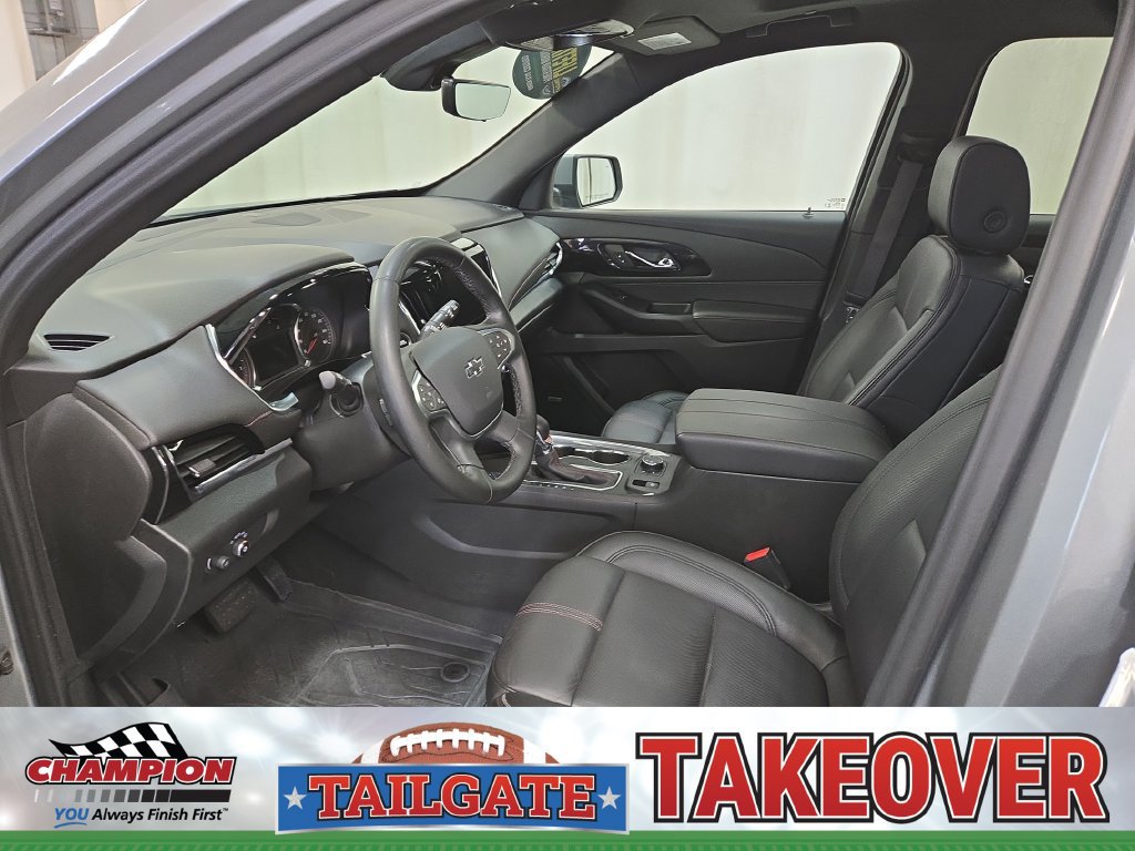 Used 2023 Chevrolet Traverse RS AWD/4WD image 11