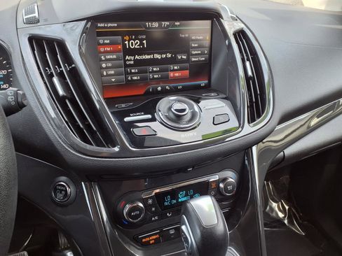 Used 2015 Ford Escape Titanium image 26