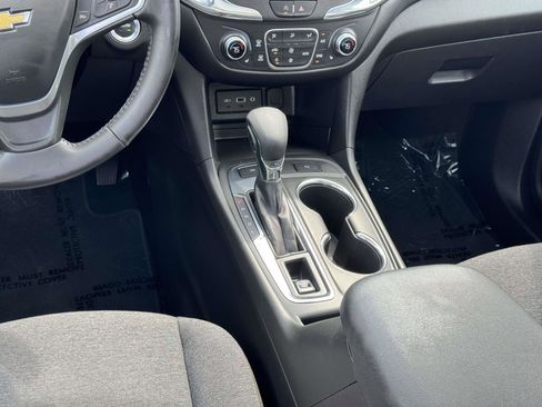 Used 2022 Chevrolet Equinox LT AWD/4WD image 5