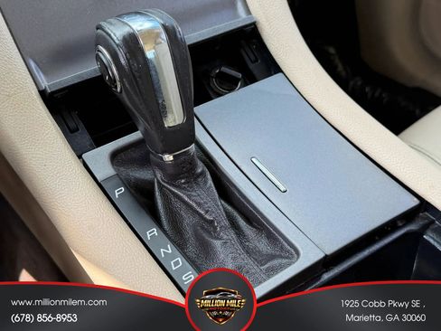 Used 2013 Ford Taurus SEL FWD image 26