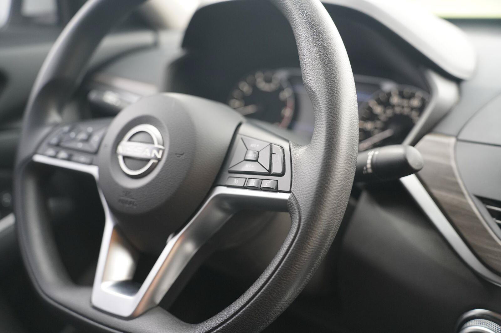 Used 2023 Nissan Altima 2.5 SV AWD/4WD image 23