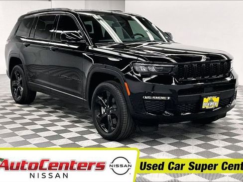 Used 2025 Jeep Grand Cherokee L Limited w/ Black Appearance Package AWD/4WD image 1