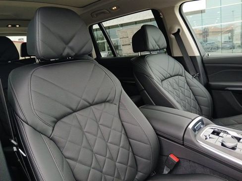 New 2026 BMW X7 xDrive40i image 19