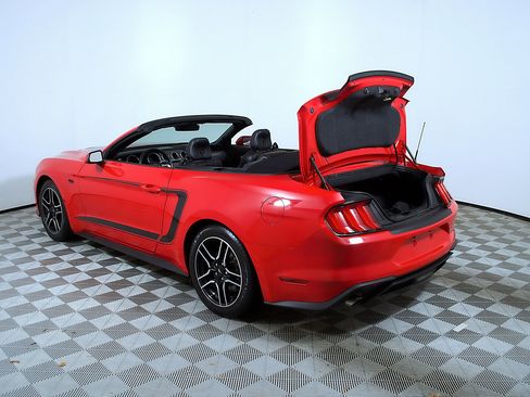 Used 2022 Ford Mustang Premium image 10