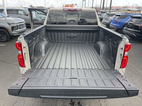 New 2026 Chevrolet Silverado 1500 ZR2 w/ Dark Appearance Package AWD/4WD image 23