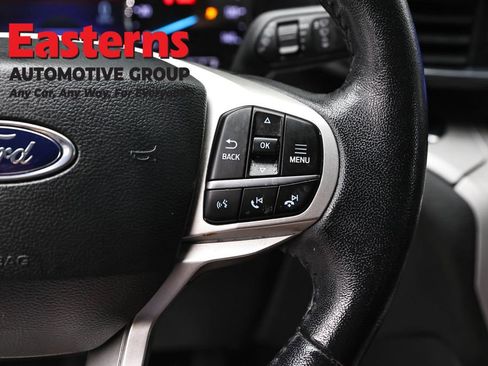 Used 2023 Ford Explorer XLT w/ Equipment Group 202A AWD/4WD image 16